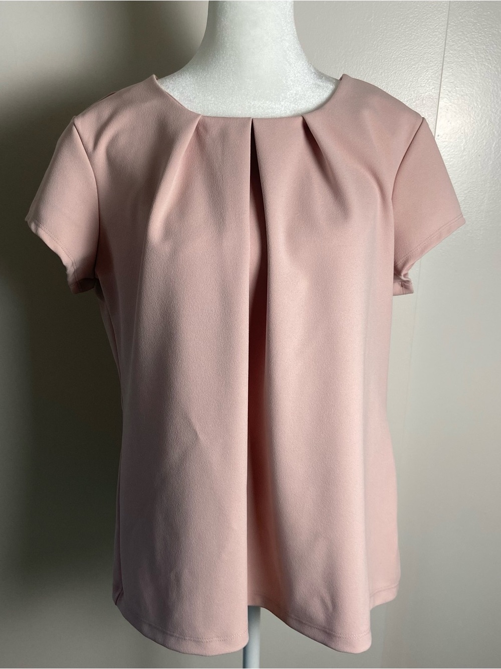 Liz Claiborne Blush Pink Short Sleeve Pleated Front Blouse